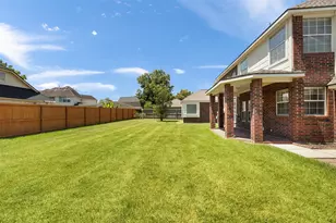 3123 Wilshire Ln, Baytown, TX 77521 - Photo 33