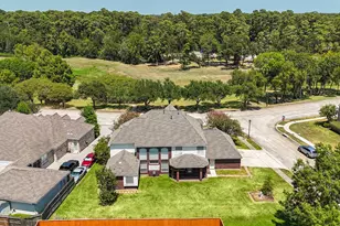 3123 Wilshire Ln, Baytown, TX 77521 - Photo 39