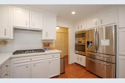 827 Saint George Lane, Houston, TX 77079 - Photo 21