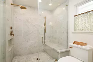 827 St George Ln, Houston, TX 77079 - Photo 27