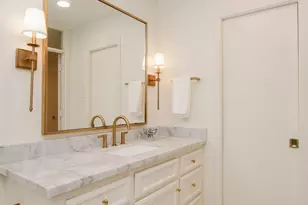 827 St George Ln, Houston, TX 77079 - Photo 29