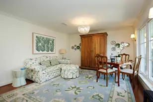 827 St George Ln, Houston, TX 77079 - Photo 13