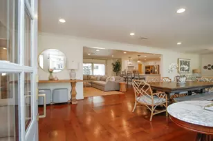 827 St George Ln, Houston, TX 77079 - Photo 7