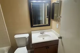 10906 View Pointe Ln, Houston, TX 77034 - Photo 9