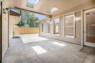 33 Maple Ln, Galveston, TX 77551 - Photo 35
