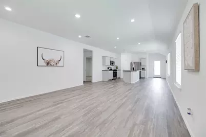 5706 Simcrest Grove Drive, Spring, TX 77373 - Photo 5