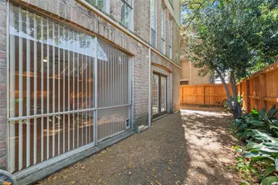 4637 Wild Indigo Street #421, Houston, TX 77027 - Photo 23