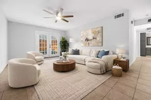 4637 Wild Indigo St, Houston, TX 77027 - Photo 3