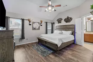 4047 Conifer Dr, Dickinson, TX 77539 - Photo 9