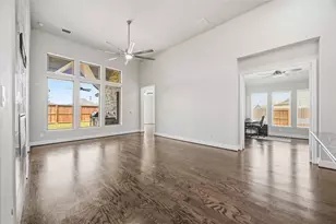 11823 Creekside Shore Circle, Cypress, TX 77433 - Photo 9