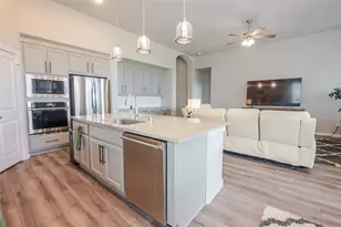 4035 Shackleton Ct, Iowa Colony, TX 77583 - Photo 9