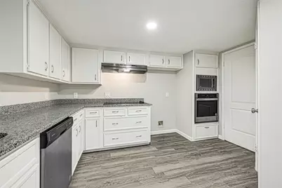 11534 Sagevalley Drive, Houston, TX 77089 - Photo 7