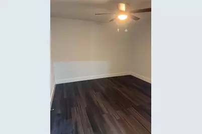 2281 Des Jardines Street, Houston, TX 77023 - Photo 9