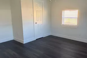 2281 Des Jardines St, Houston, TX 77023 - Photo 25