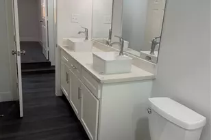 2281 Des Jardines St, Houston, TX 77023 - Photo 23