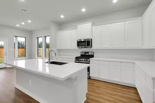 149 Angelina Trl, Dayton, TX 77535 - Photo 7