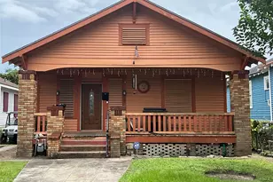 3315 Ave O 1/2, Galveston, TX 77550 - Photo 1