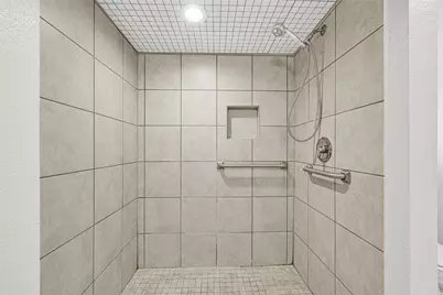 7722 Battlewood Drive, Houston, TX 77040 - Photo 9