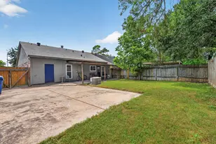 19322 Woodglen Dr, Katy, TX 77449 - Photo 13