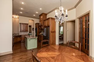 2565 Amberwood Dr, Beaumont, TX 77713 - Photo 11