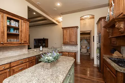 2565 Amberwood Drive, Beaumont, TX 77713 - Photo 9