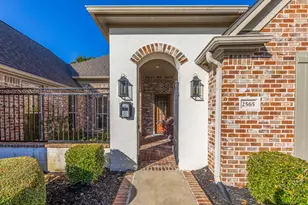 2565 Amberwood Dr, Beaumont, TX 77713 - Photo 3