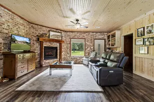 1109 Soda Loop E, Livingston, TX 77351 - Photo 25