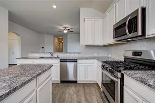 304 Morning Dove Trl, Sealy, TX 77474 - Photo 27