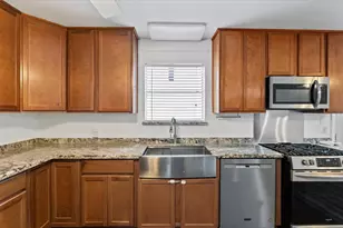402 Placid Lake Ln, Magnolia, TX 77354 - Photo 9