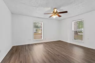 402 Placid Lake Ln, Magnolia, TX 77354 - Photo 17