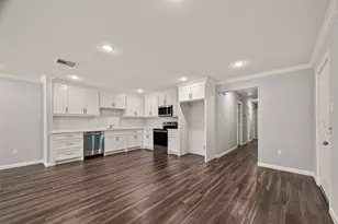 7412 S Hall St, Houston, TX 77028 - Photo 7