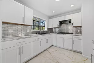 3203 Golden Willow Dr, Houston, TX 77339 - Photo 9