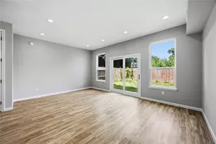 6526 Tuskegee St, Houston, TX 77091 - Photo 13