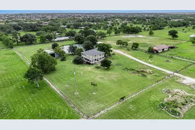 4201 Lawrence Road, Beach City, TX 77523 - Photo 9