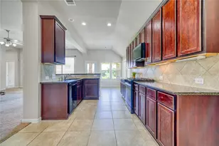 9515 Taylor Ln, Mont Belvieu, TX 77523 - Photo 9