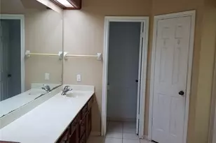 15526 Rio Plaza Dr, Houston, TX 77083 - Photo 11