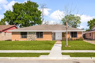 119 Ravenhead Dr, Houston, TX 77034 - Photo 3