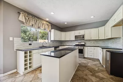 16326 Concord Falls Lane, Sugar Land, TX 77498 - Photo 9