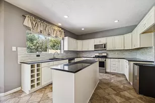 16326 Concord Falls Ln, Sugar Land, TX 77498 - Photo 9
