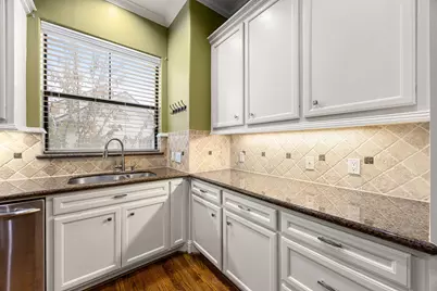 2611 Riverside Drive #D, Houston, TX 77004 - Photo 15