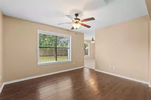 111 Jamestown Ave, Clute, TX 77531 - Photo 11