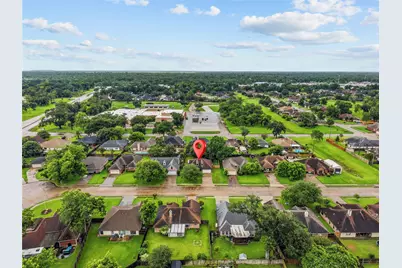 111 Jamestown Avenue, Clute, TX 77531 - Photo 37