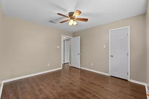 111 Jamestown Ave, Clute, TX 77531 - Photo 29