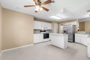 111 Jamestown Ave, Clute, TX 77531 - Photo 15