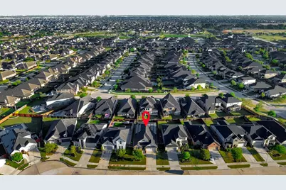 28634 Monarch Cliffs Drive, Fulshear, TX 77441 - Photo 7