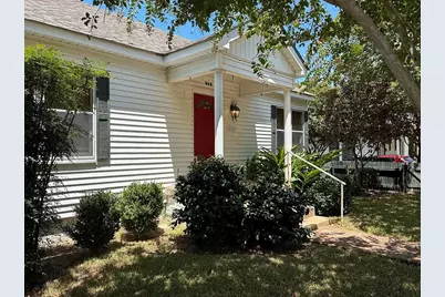 102 W Tom Green Street, Brenham, TX 77833 - Photo 1