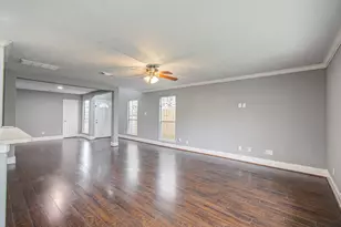 13963 Maximos Dr, Houston, TX 77083 - Photo 13