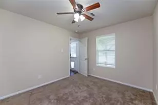 16706 Lark Bunting Ln, Conroe, TX 77385 - Photo 9