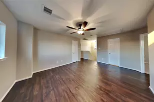 1608 Claremont Garden Cir, Houston, TX 77047 - Photo 9