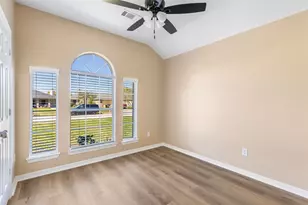 14930 Lanai Dr, Baytown, TX 77523 - Photo 21